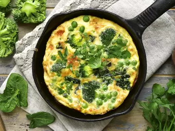 Broccoli, Spinach and Sweet Pea Omelette