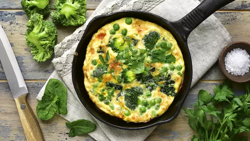 Heart Healthy Broccoli, Spinach and Sweet Pea Omelette