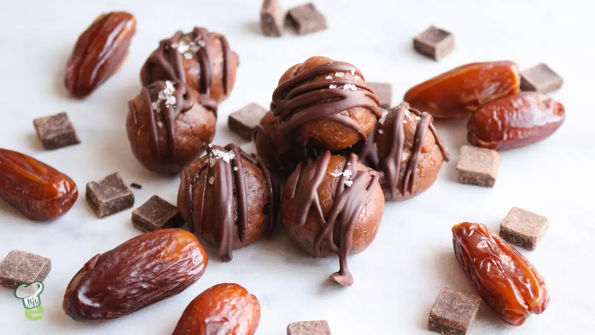 Heart Healthy Chocolate Date Tahini Bites
