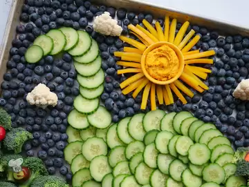 Dinosaur Veggie Platter