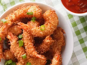Coconut Shrimp with Sweet Chili Sauce