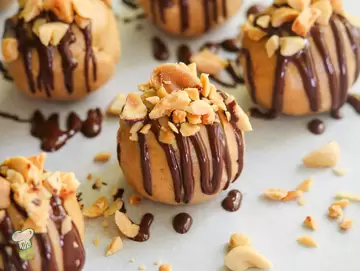 Peanut Butter Protein Balls