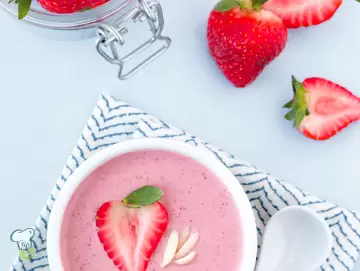 Chilled Strawberry Soup
