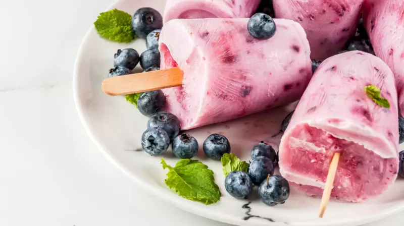Heart Healthy Berry Frozen Yogurt Popsicles