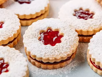 Linzer Cookies