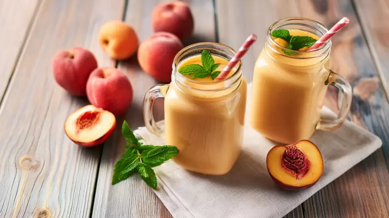 Healthy Peach Smoothie