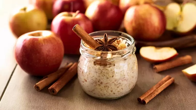 Heart Healthy Apple Cinnamon Overnight Oats