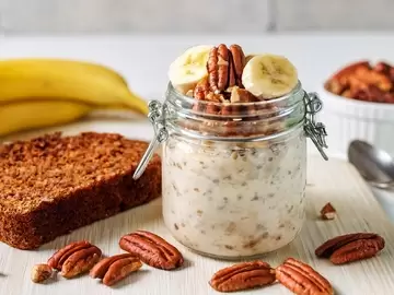 Banana Bread Overnight Oats