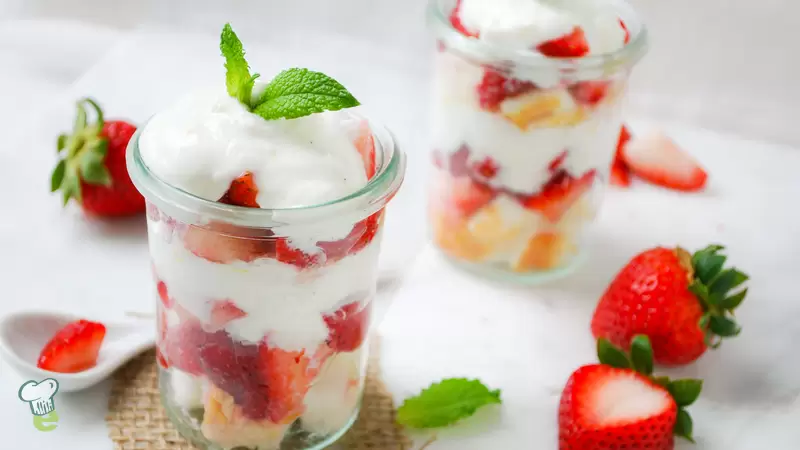 Heart Healthy Strawberry Shortcake Parfaits