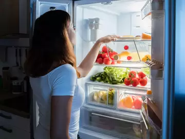 How To Stop Binge Eating and Late Night Cravings