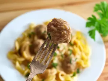 Turkey Meatballs and Gravy