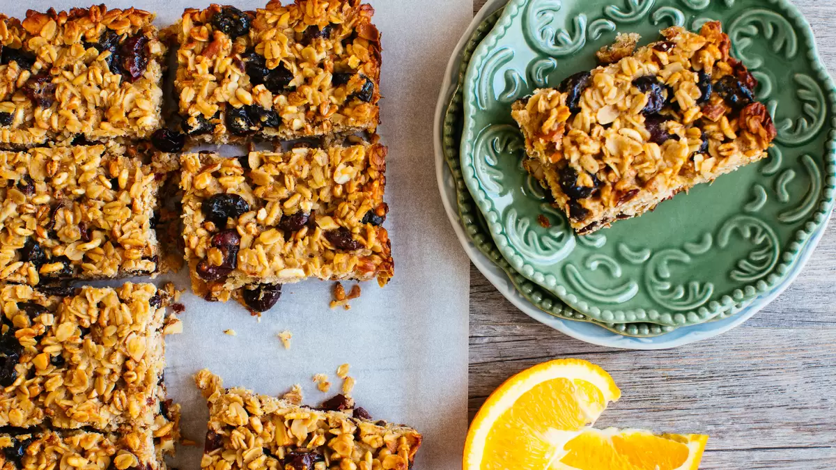 Heart Healthy Oatmeal Breakfast Bars