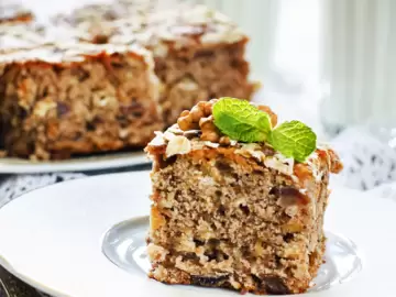 Oatmeal Muffin Cake