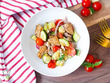 Mediterranean Chicken Zucchini Bake