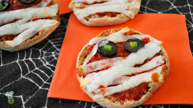 Heart Healthy Pizza Muffin Mummies