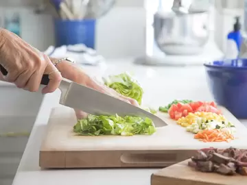 7 Heart Healthy Meal Prep Salads