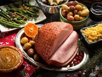 Ham Sides: 15 Light and Easy Recipes for Your Ham Dinner