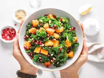 Eat These Superfoods to Stay Healthier All Season Long