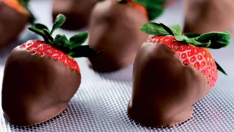 Heart Healthy Chocolate Covered Strawberries