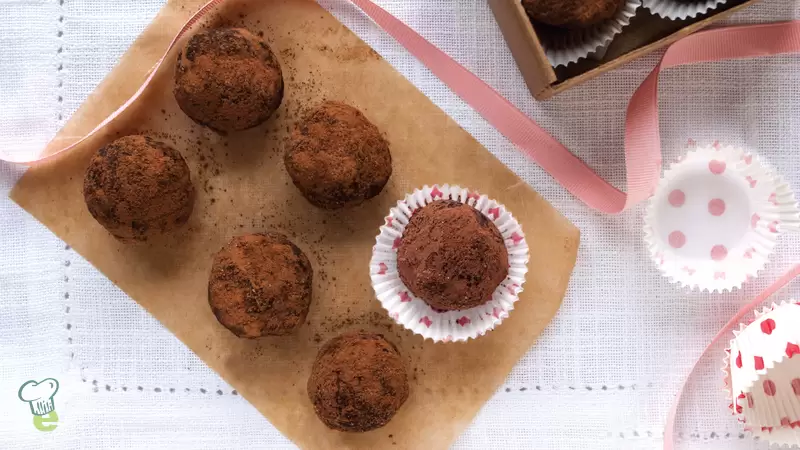 Heart Healthy Pecan Date Nut Bites