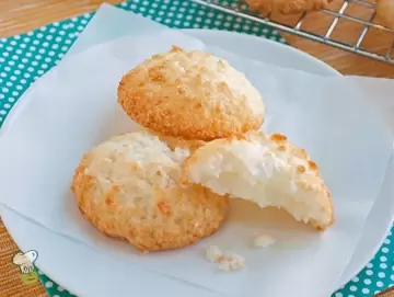 Coconut Macaroons