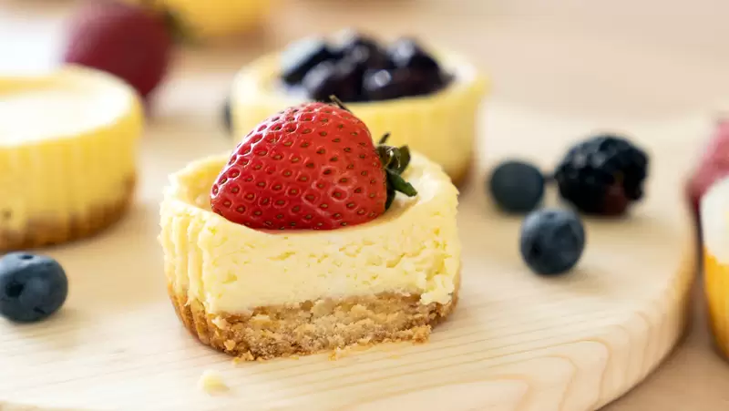 Heart Healthy Cheesecake Cupcakes