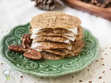 Pecan Lace Cookies