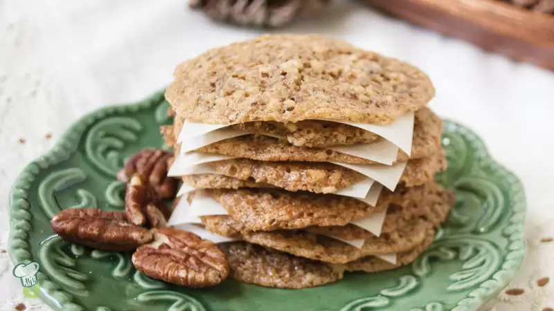 Heart Healthy Pecan Lace Cookies