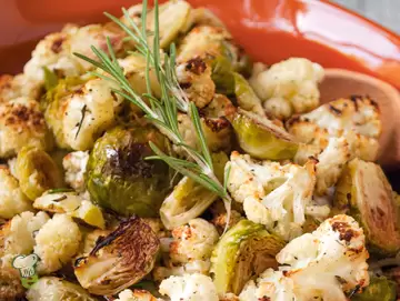 Roasted Cauliflower and Brussels Sprouts