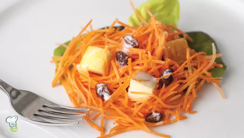 Heart Healthy Carrot and Raisin Salad
