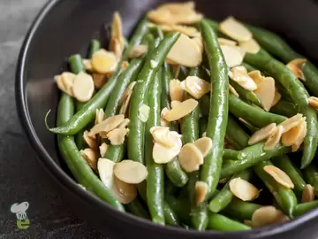 Green Beans with Almond Slices