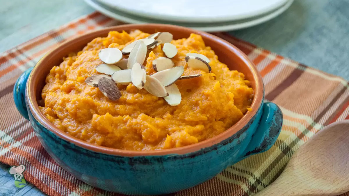 Heart Healthy Roasted Sweet Potato Purée with Almonds