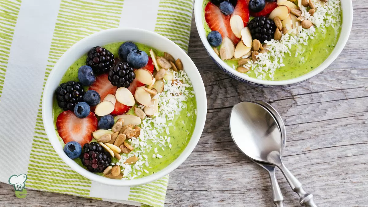 Heart Healthy Green Smoothie Bowl