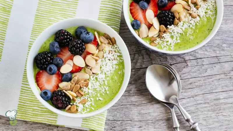 Heart Healthy Green Smoothie Bowl