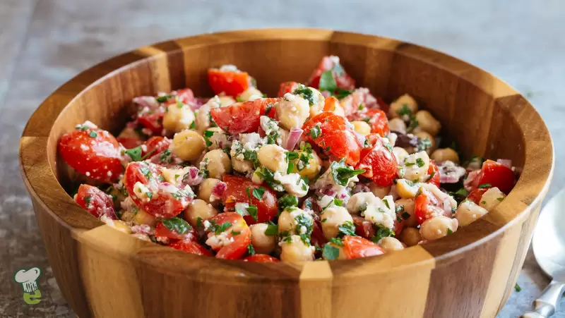 Heart Healthy Chickpea and Tomato Salad