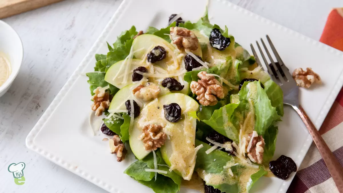 Heart Healthy Escarole Salad with Apples
