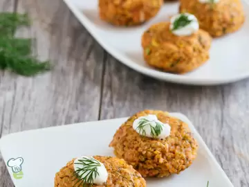 Salmon Quinoa Cakes