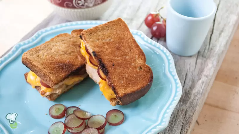 Heart Healthy Chicken Grilled Cheese