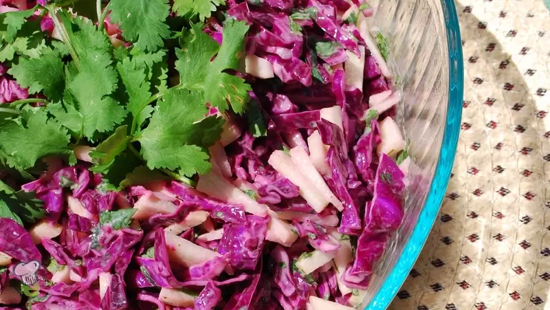 Heart Healthy Apple Cabbage Slaw
