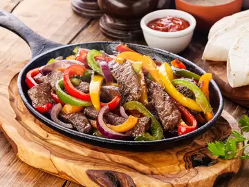 Grilled Skirt Steak Fajitas