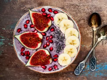 Fig and Berry Breakfast Bowl